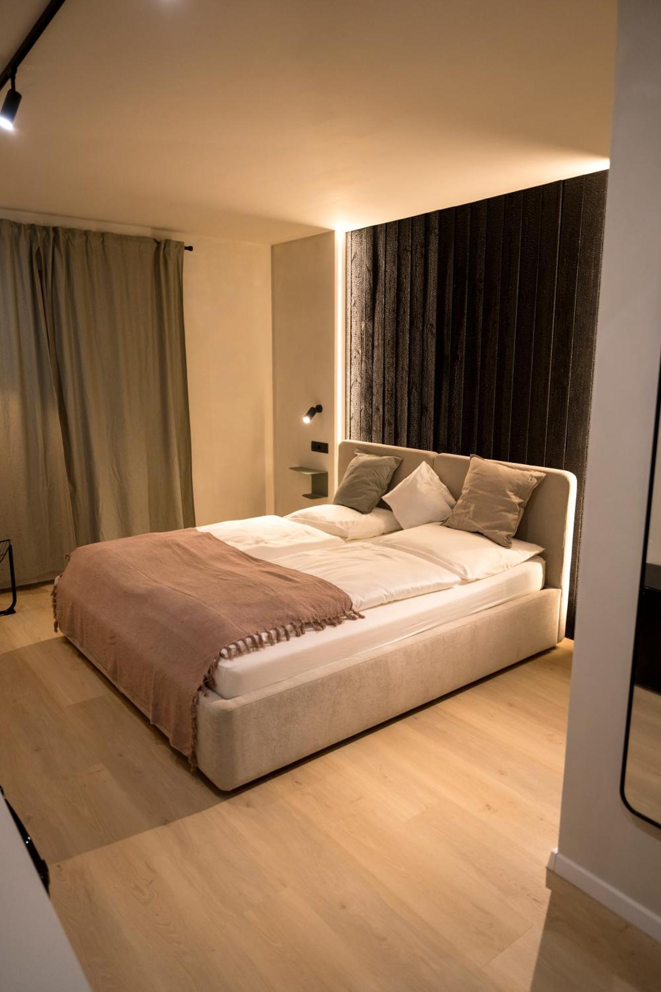 Hotel Weinhaus Kreuter Κόμπλεντς Εξωτερικό φωτογραφία