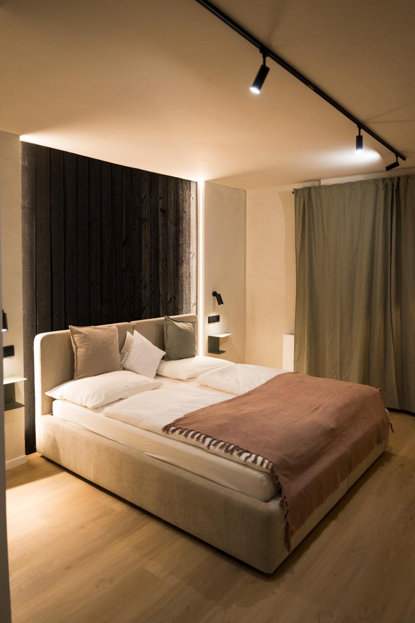 Hotel Weinhaus Kreuter Κόμπλεντς Εξωτερικό φωτογραφία